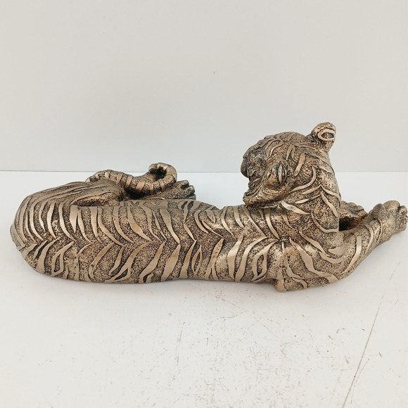 Tiger Resting Sculpture Silver Tone Wild Animal Art Statue Lying Big Cat Decor - Picture 5 of 11